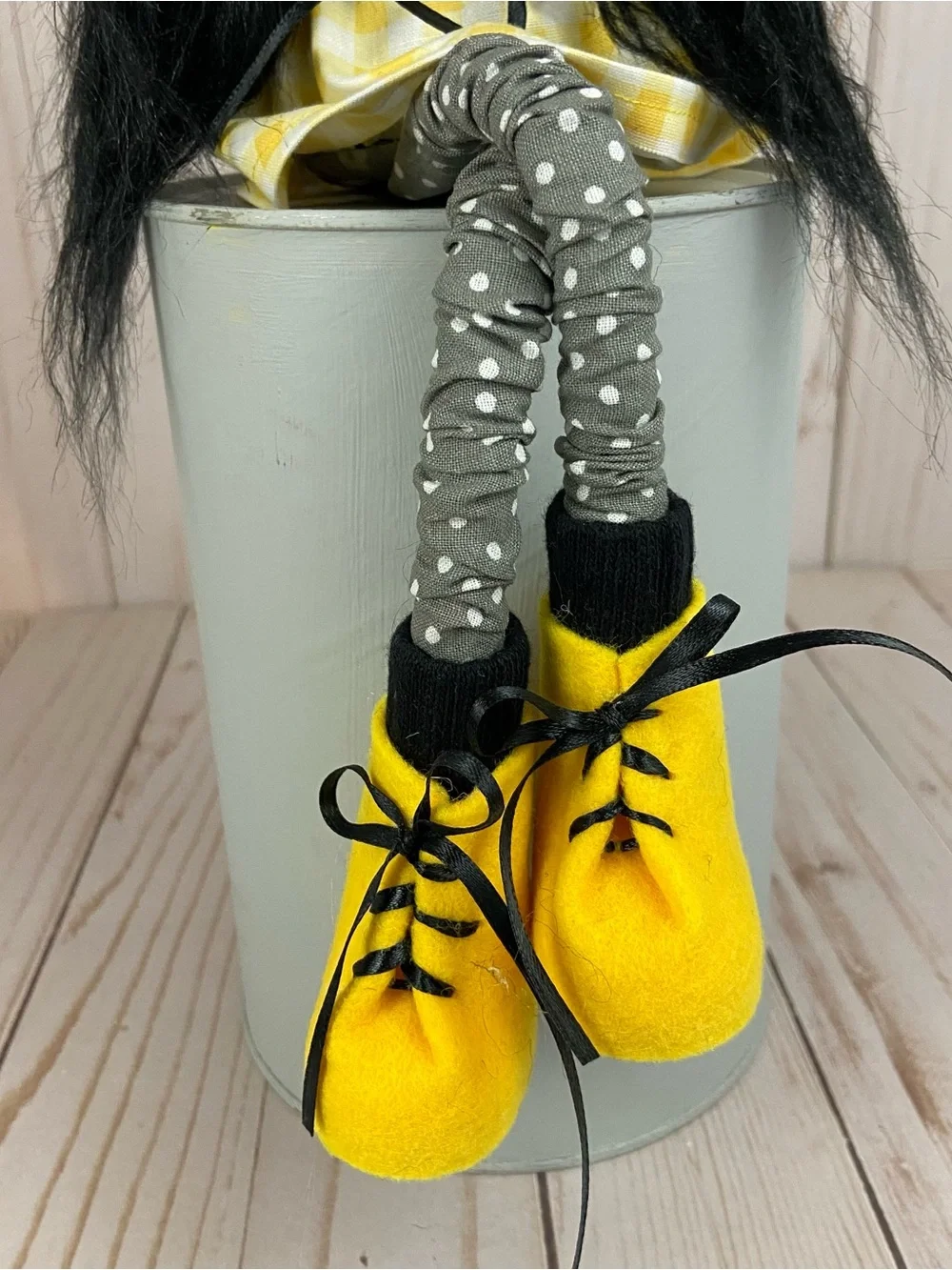 Handmade Sitting Bee Girl Gnome – Daisy Bumble Bee Shelf Sitter Decor - Picture 6 of 15
